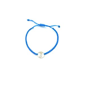 Bracelet ajustable en cordon tissé bleu turquoise avec médaillon 'Julia' en or 18 ct, Collection Julia Cordon B, style vibrant et luxe décontracté.